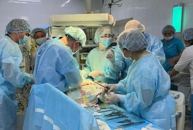 Туркистонда янги туғилган чақалоқ икки кун давомида операция қилинди