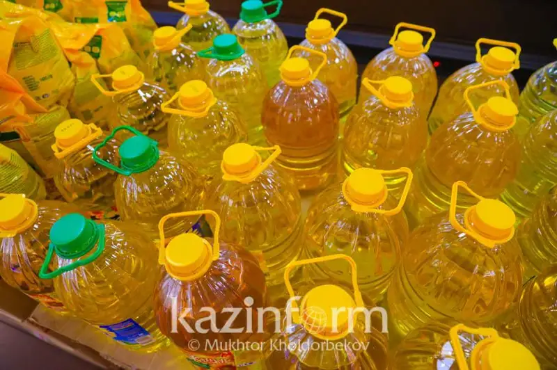 Depýtat kúnbaǵys maıyn óńdeıtin zaýyttardyń kemshiligin atady