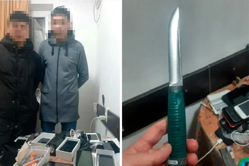 الماتىدا قوناق ۇيلەردىڭ بىرىنەن ۇرلانعان تەلەفوندار، پىشاق پەن ەسىرتكى تابىلدى