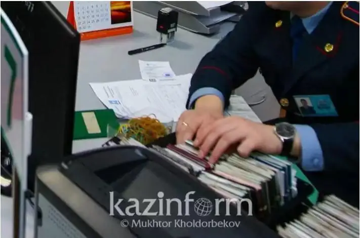 اتىراۋ وبلىسىندا 13 جىلدان بەرى قۇجاتسىز جۇرگەن ايەل انىقتالدى