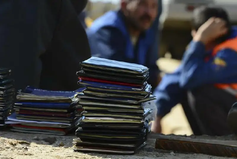 Qazaqstan shetelden kelip jumys isteıtinderge beriletin kvotany 16% qysqartty