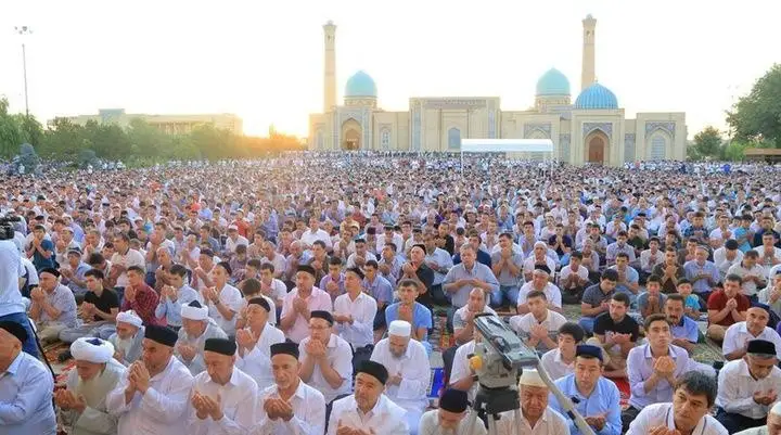 Ўзбекистонликлар Рамазон ҳайити муносабати билан 3 кун дам олиши мумкин
