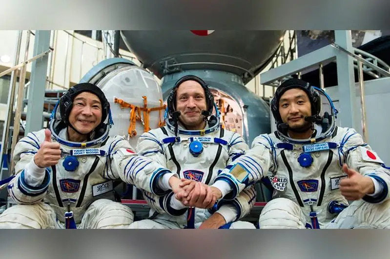 Япониялик сайёҳлар Бойқўнғирдан космосга учадилар