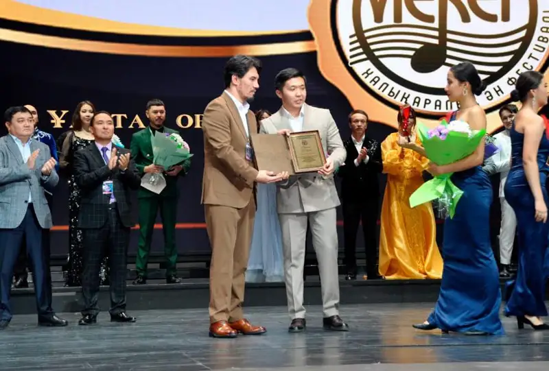 ەسكەندىر حاسانعاليەۆتىڭ اندەرىن ورىنداۋشىلاردىڭ «اتامەكەن» حالىقارالىق فەستيۆالى اياقتالدى