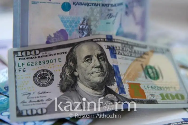 Qor naryǵynda dollar 3,43 teńgege qymbattady