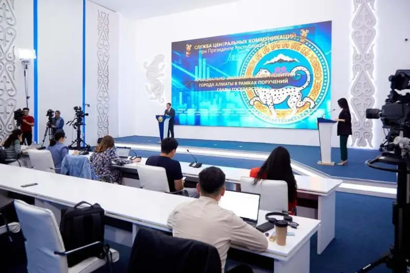 Алматы нужен ЛРТ - аким Ерболат Досаев