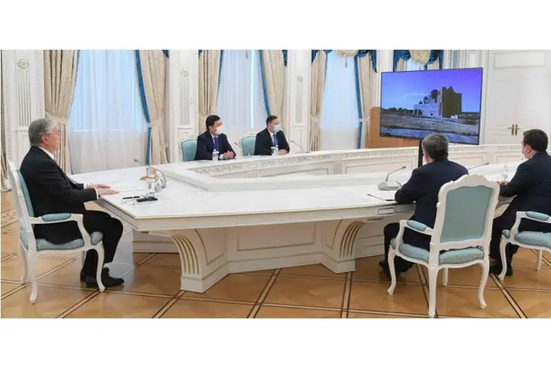 托卡耶夫总统主持召开突厥议会非正式首脑峰会
