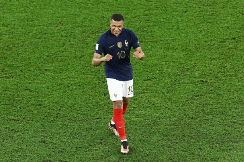 قاتار-2022: د توبىندا ەكىنشى جولداما كىمگە بۇيىرادى