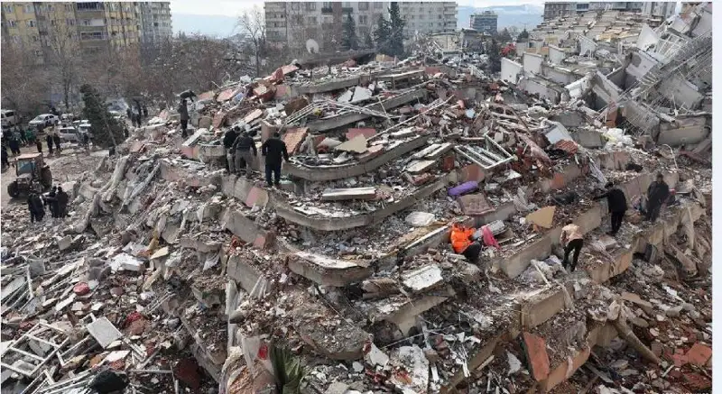 ءزىلزالا: ءۇمىت پەن وكىنىش كۇرەسى