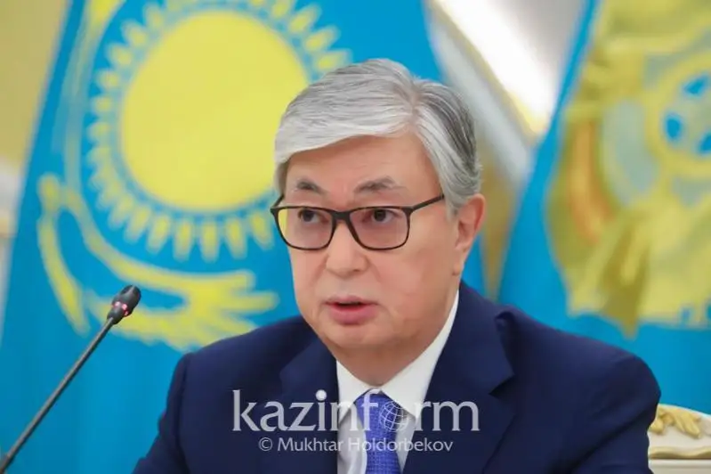 Prezıdent: Qazaq tili máńgilik memlekettik til tuǵyrynda bolady