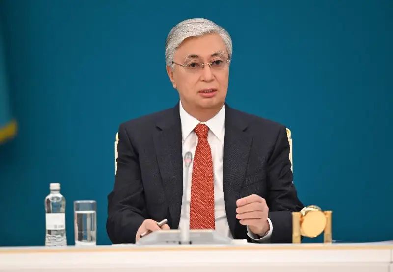 托卡耶夫总统主持召开最高改革委员会例行会议