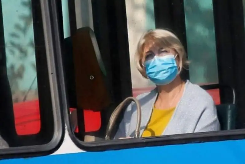 新冠肺炎：全球累计确诊病例达3580万例