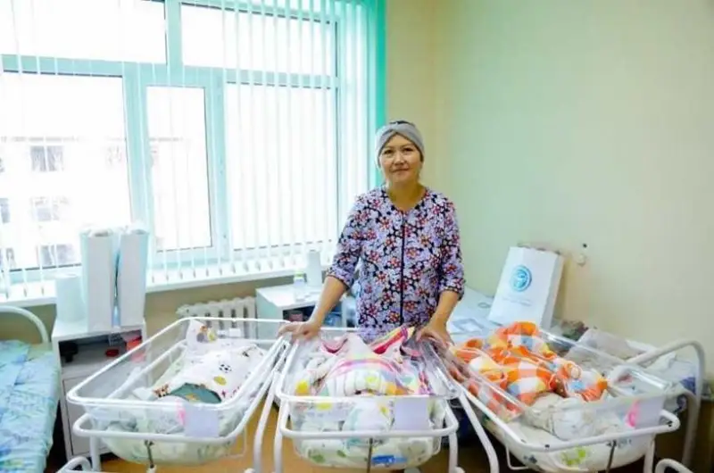 Астанада уч эгизаклар дунёга келди