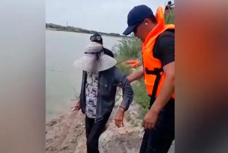 قىزىلوردادا بالىق اۋلاپ وتىرىپ دارياعا قۇلاپ كەتكەن 80 جاستاعى كەيۋانا قۇتقارىلدى