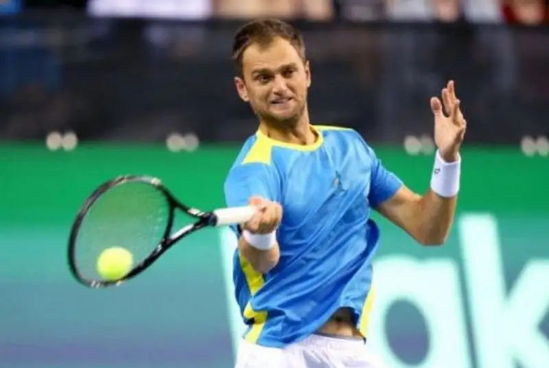 Александр Недовесов Голландиядаги мусобақада «Катта дубулға» чемпионлари устидан ғалаба қозонди