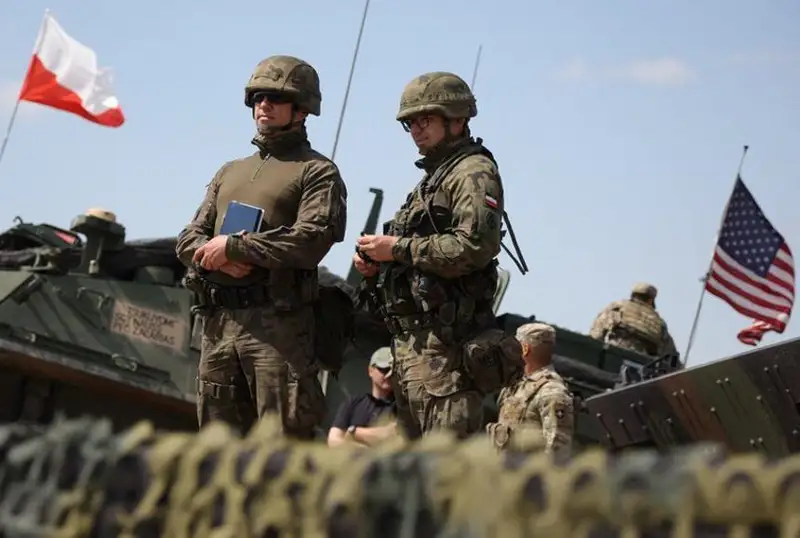 АҚШ бутун Европада ҳарбий иштирокини кучайтиради