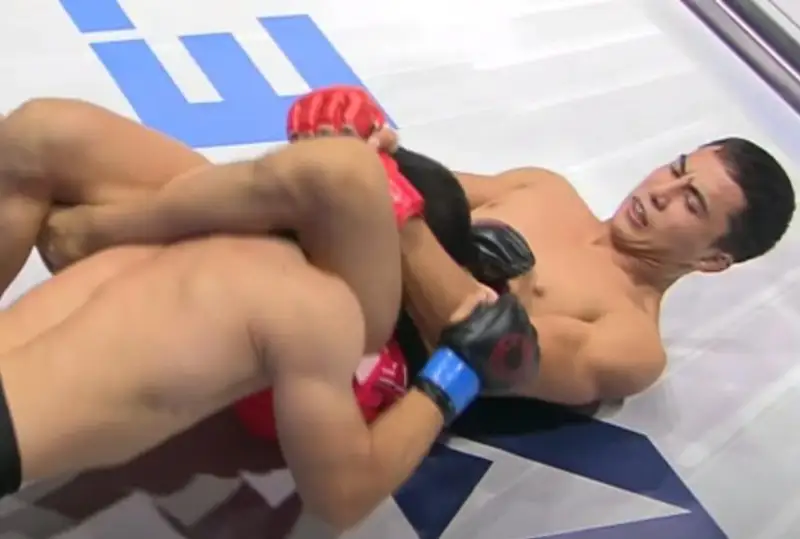 ММА: Алматида қозоғистонлик ва узбекистонлик жанг утказди