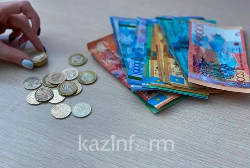 Қозоғистонда ким энг кўп маош олади