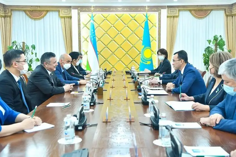 ҚР Парламенти Сенати раиси Ўзбекистон Олий Мажлиси Қонунчилик палатаси раиси билан учрашди