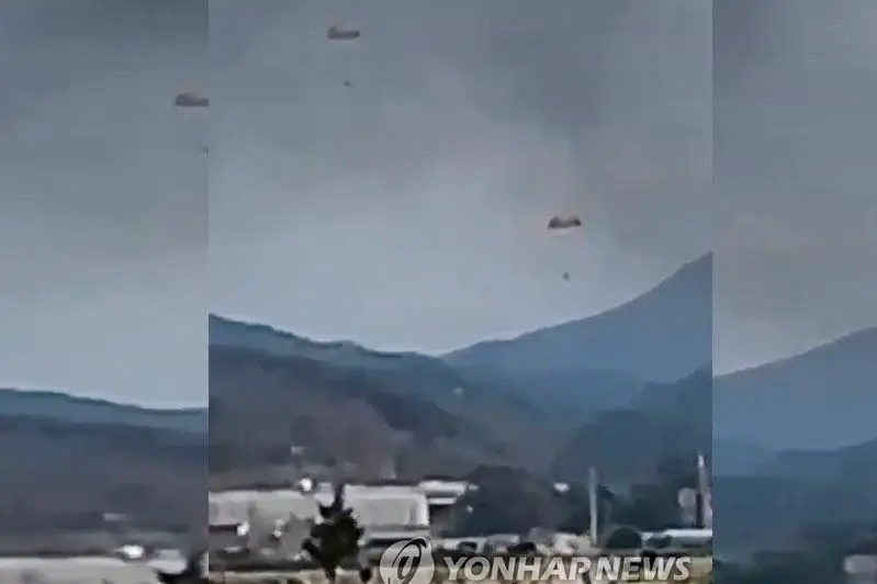 韩空军两架教练机相撞致3人遇难1人失踪