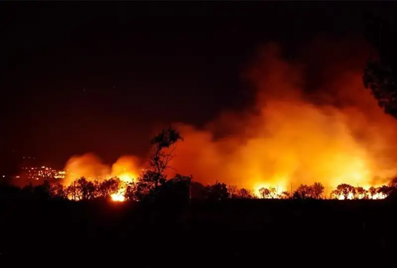 Гавайида мураккаб қутқарув ва тиклаш ишлари олиб борилмоқда