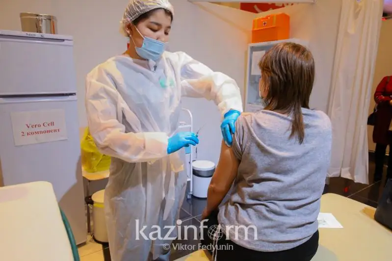 В Казахстане 5 720 317 человек ревакцинировались против КВИ