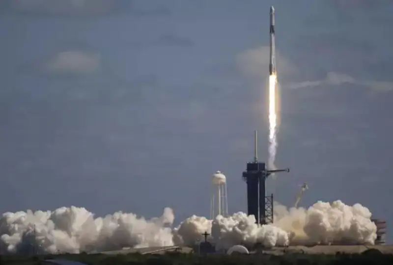 Американский корабль Crew Dragon-5 отправился к МКС