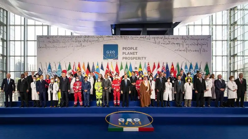G20 етакчилари пандемия даврида тиббиёт ходимларига ҳурмат бажо келтиришди