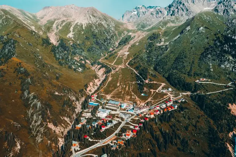 Около 240 тыс. человек посетили «Шымбулак» в июне-июле 2022 года