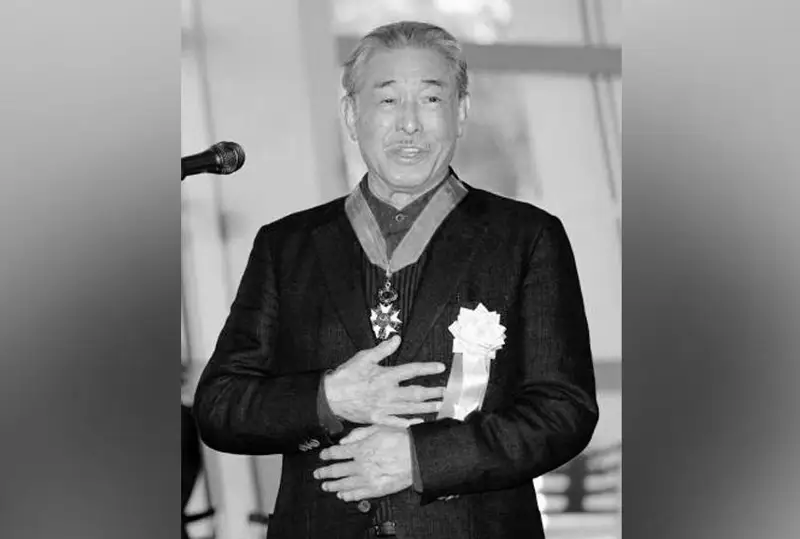 Машҳур моделер Иссей Мияке 84 ёшида вафот этди