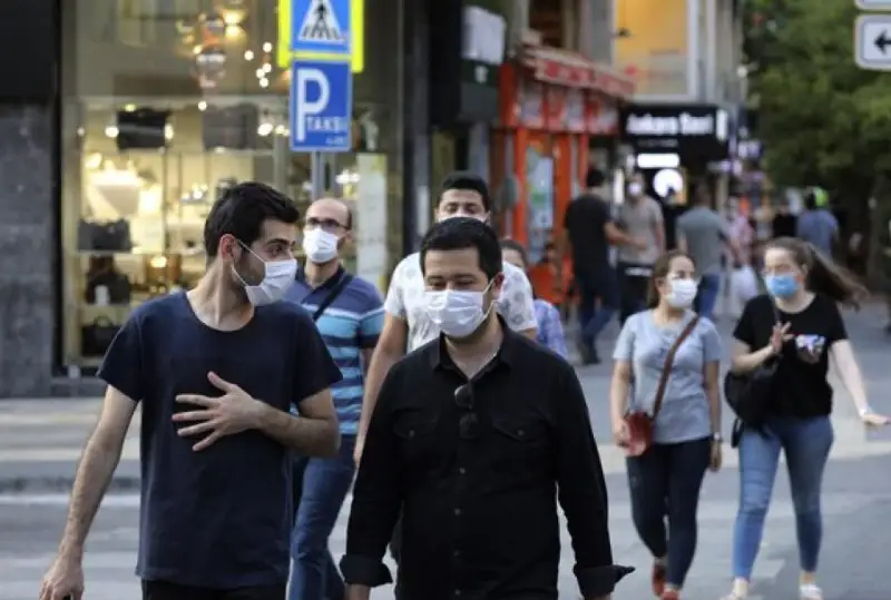 土耳其出台强制口罩令  违规者将被罚款