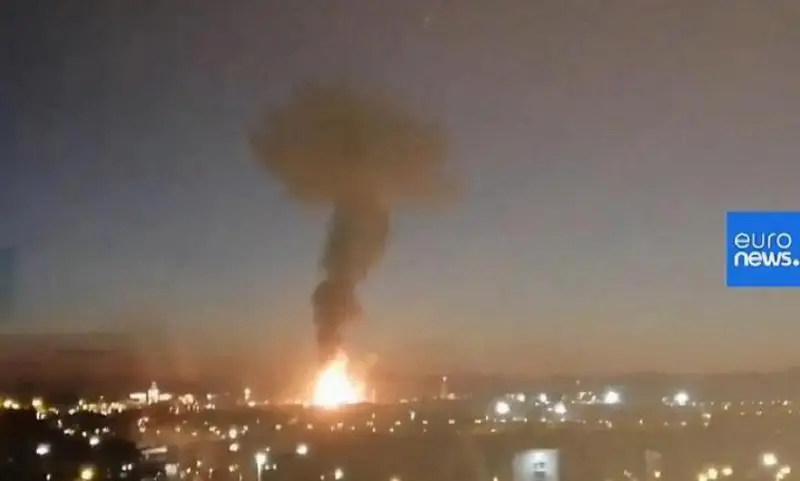 西班牙化学厂爆炸 一死六伤