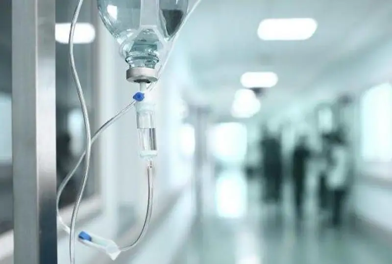 Неизвестный напал с ножом и ранил несколько человек в больнице  Шанхая