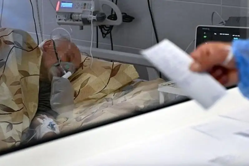 ЕИ коронавирус кучайиши  сабабли Украинани «яшил» рўйхатдан чиқарди