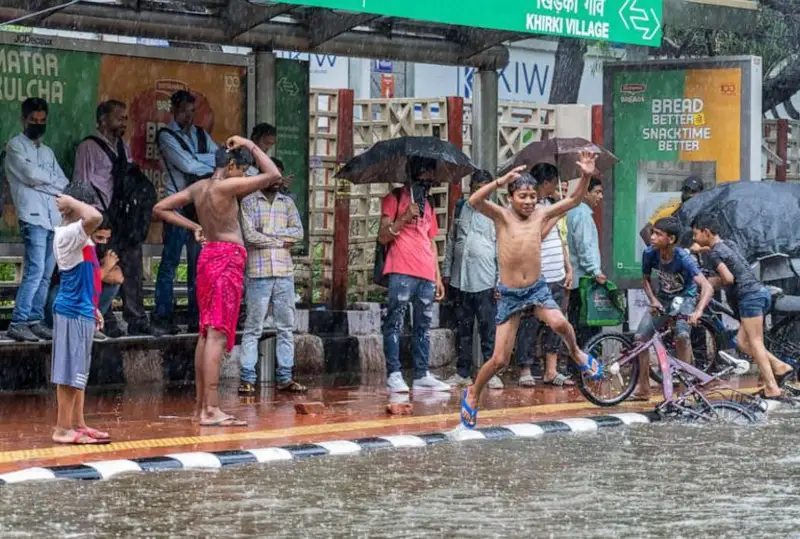 Ҳиндистонда кўчки туфайли 14 киши ҳалок бўлди, 30 дан ортиқ киши бедарак йўқолди