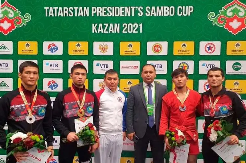 Қозоғистонлик самбочи Татаристон Президенти кубогини қўлга киритди