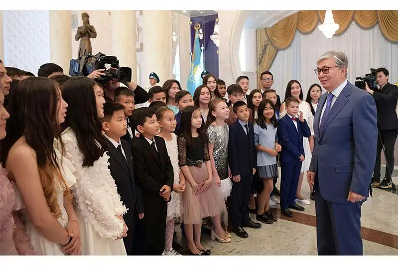 Экскурсия по Акорде вместе с Президентом