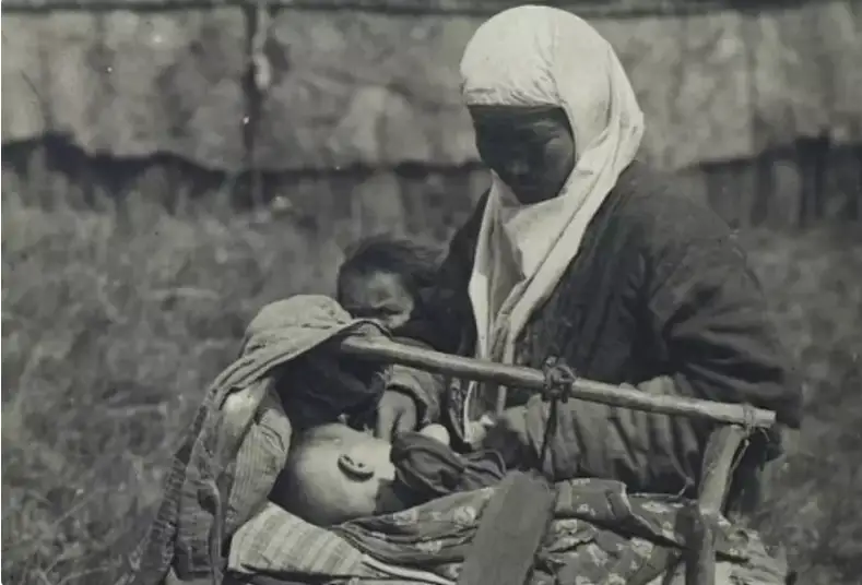 قازاق سالتىنداعى ادام شوشىرلىق ءداستۇردىڭ سىرى نەدە؟