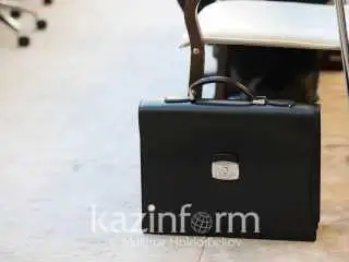 阿特劳州两名副州长获任
