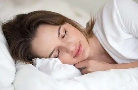 نەلىكتەن ۇيىقتاپ جاتقاندا اۋىزدان سىلەكەي اعادى؟