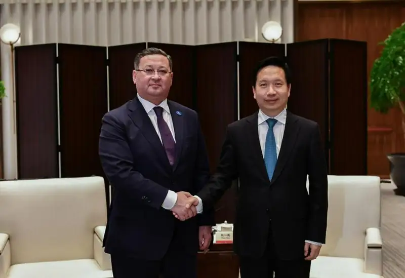 哈萨克斯坦外长会见中共陕西省省委书记