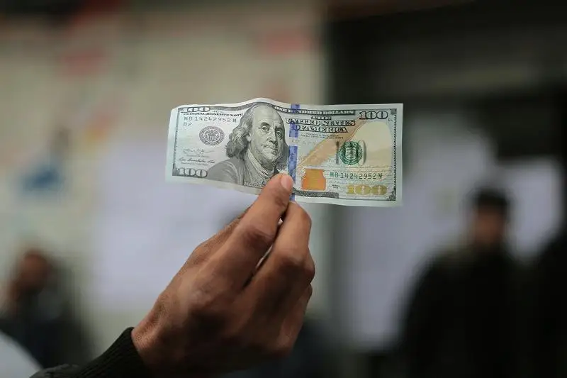 قور بيرجاسىندا دوللار 4,74 تەڭگەگە قىمباتتادى