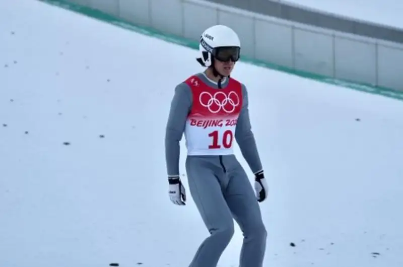 Первый олимпийский двоеборец в истории Казахстана продолжает выступление на Играх в Пекине