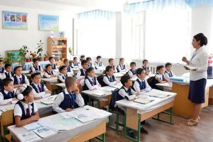 Ўзбекистонда битта ўқитувчига ўртача нечта ўқувчи тўғри келмоқда