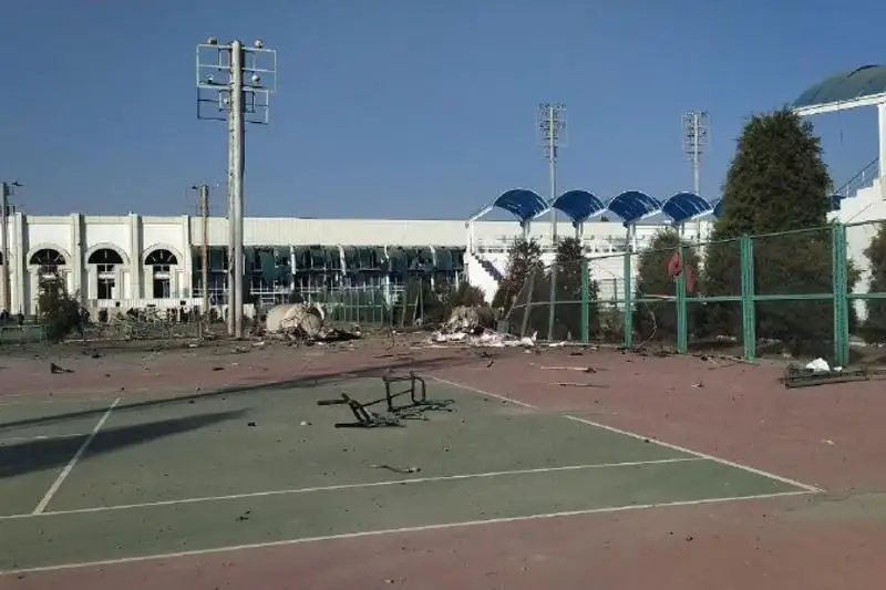 Ўзбекистондаги COVID-19 касалларини даволайдиган клиникада кислородли баллон портлади