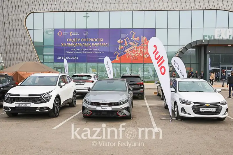 بىلتىر ماشينا جاساۋ سالاسىندا قۇنى 3 تريلليون تەڭگەدەن اساتىن ءونىم ءوندىرىلدى - پرەزيدەنت