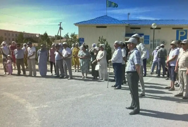 ماڭعىستاۋدا اۋىل تۇرعىندارى بۇرالقى يتتەر ماسەلەسىمەن اكىمدىك الدىنا جينالدى