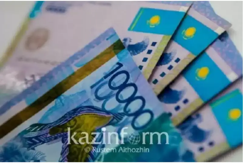 الەۋمەتتىك قىزمەتكەرلەردىڭ مارتەبەسى كوتەرىلىپ، جالاقىسى ارتادى