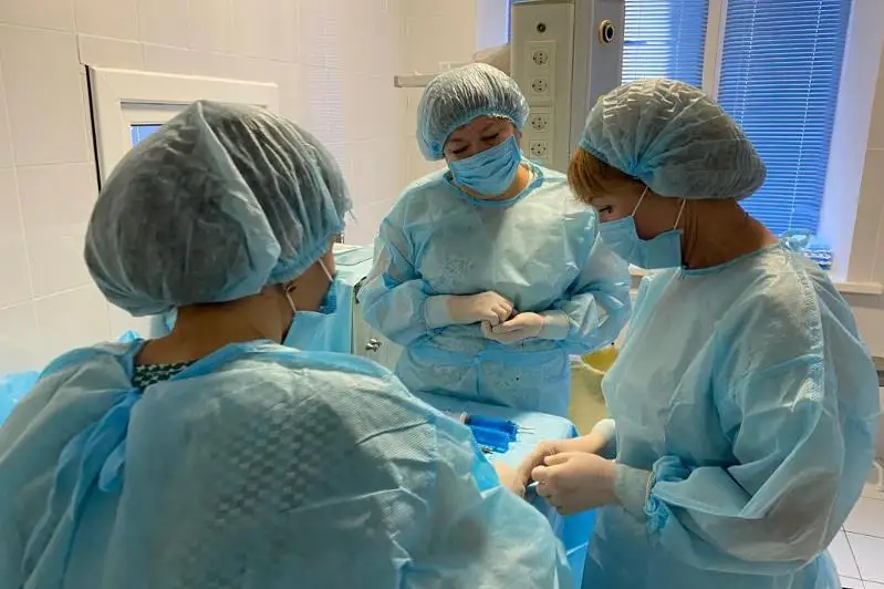 Aтирауда исроиллик шифокорлар бир кунда саккизта операция ўтказдилар