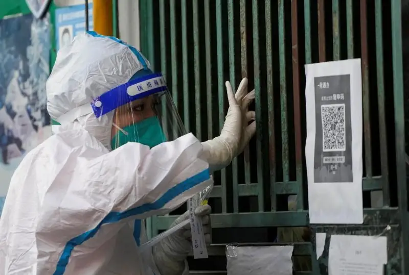 Пекинда коронавирус сабабли 90дан ортиқ метро бекатлари ёпилди